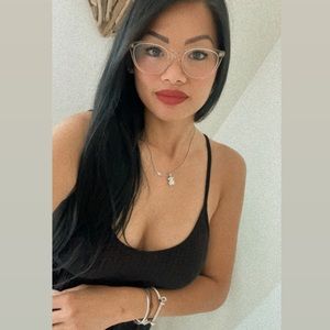 Meet your Posher, Xiaohong